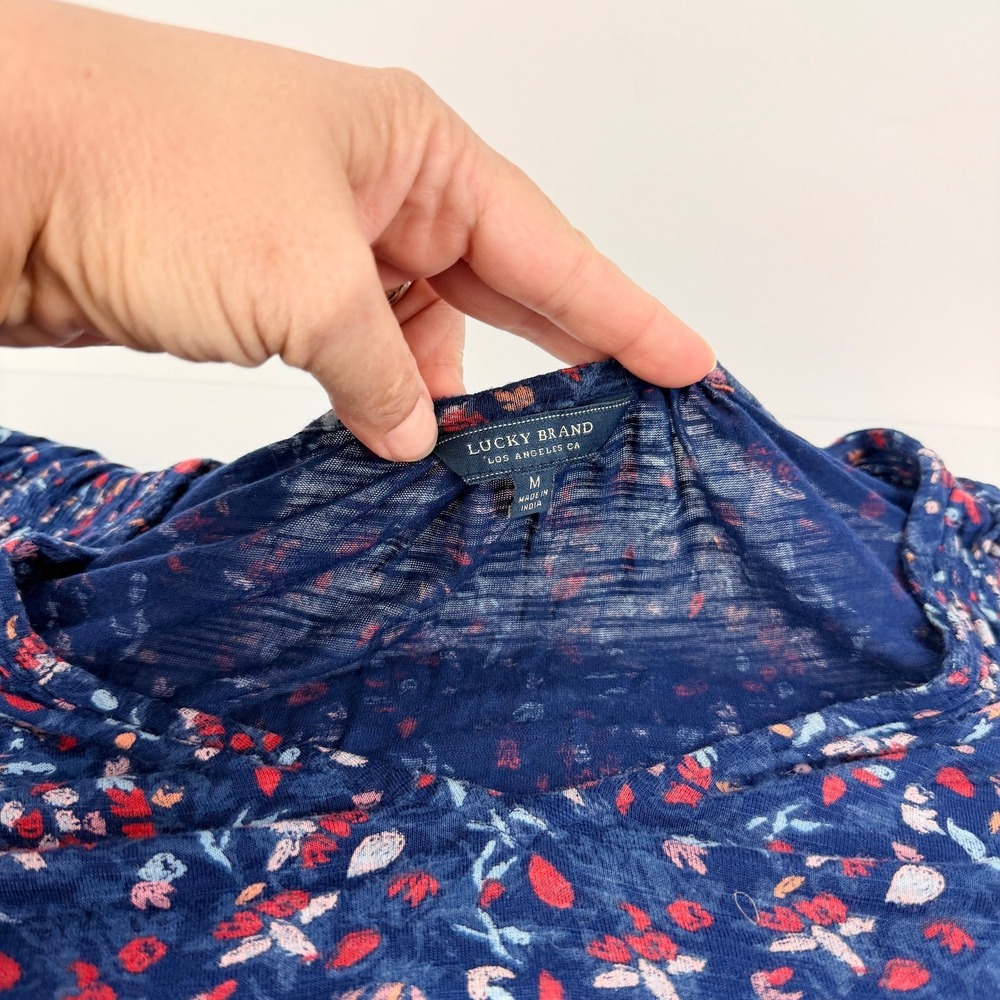 Lucky Brand V-neck Blue Floral Long sleeve Viscose Boho Country Western Top M - Picture 9 of 13